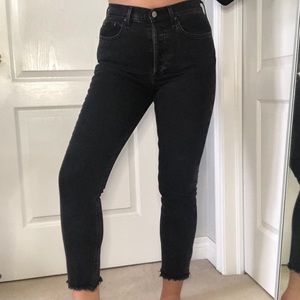 Aritzia Demin Forum Yoko Jean with raw hem